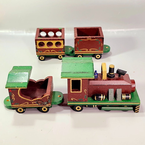 Vtg wooden train xmas - vtg,